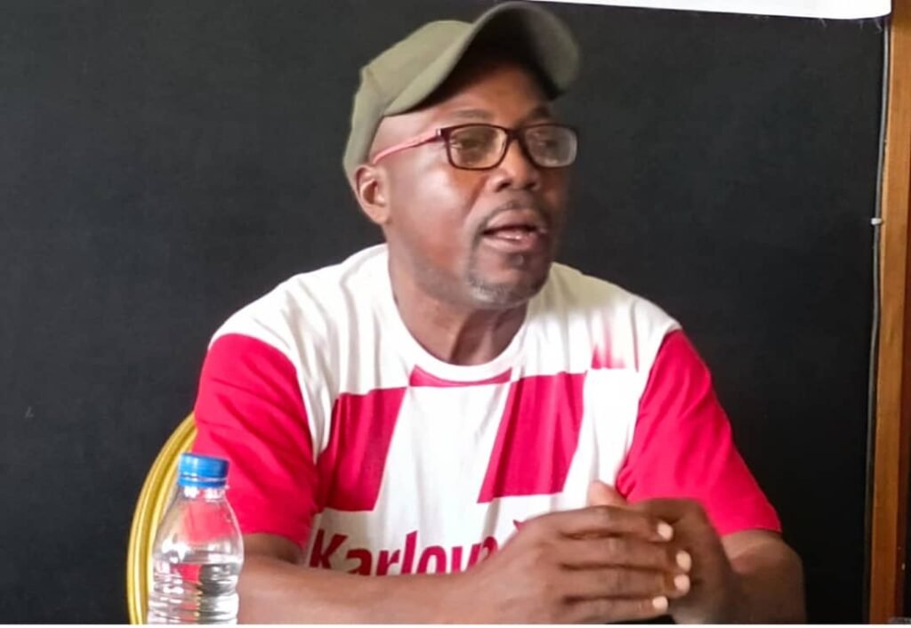 Football-   Les supporters exigent le départ de Kuyo Téa Narcisse